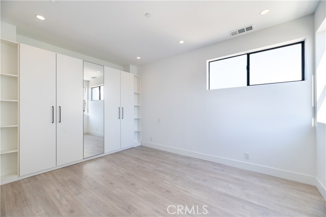 Detail Gallery Image 14 of 26 For 1809 S Longwood, Los Angeles,  CA 90019 - 4 Beds | 3 Baths