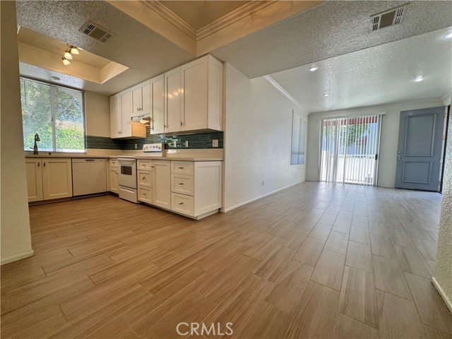 401 S El Cielo #212, Palm Springs, CA 92262