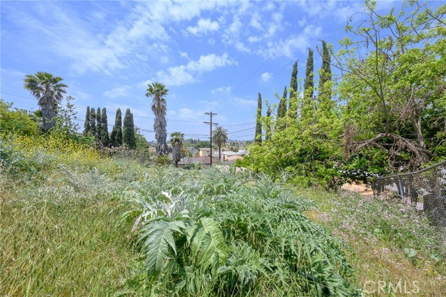 4548 Jade Street, Los Angeles CA: https://media.crmls.org/medias/c0016472-babe-4893-880d-53ca48d492f2.jpg