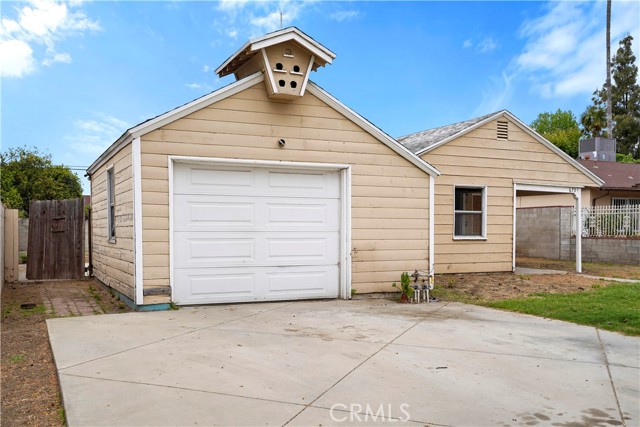 Detail Gallery Image 1 of 28 For 6701 Matilija Ave, Van Nuys,  CA 91405 - 3 Beds | 1 Baths