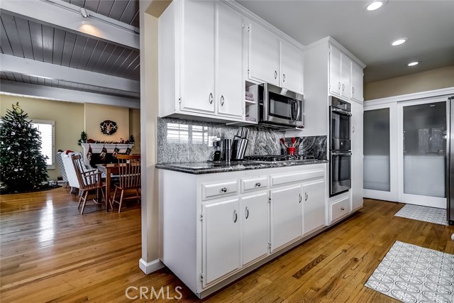 2908 Laurel Avenue, Manhattan Beach, California 90266, 3 Bedrooms Bedrooms, ,2 BathroomsBathrooms,Residential,Sold,Laurel,SB21265010