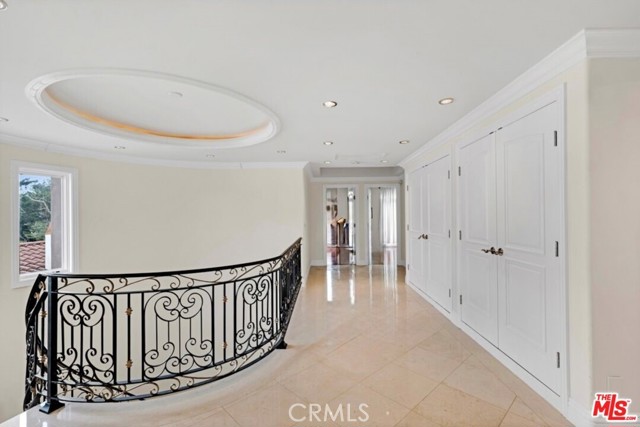 10517 Blythe Avenue, Los Angeles CA: https://media.crmls.org/medias/c001c186-0ac0-4f2d-9a06-2c2fb4b05cc4.jpg