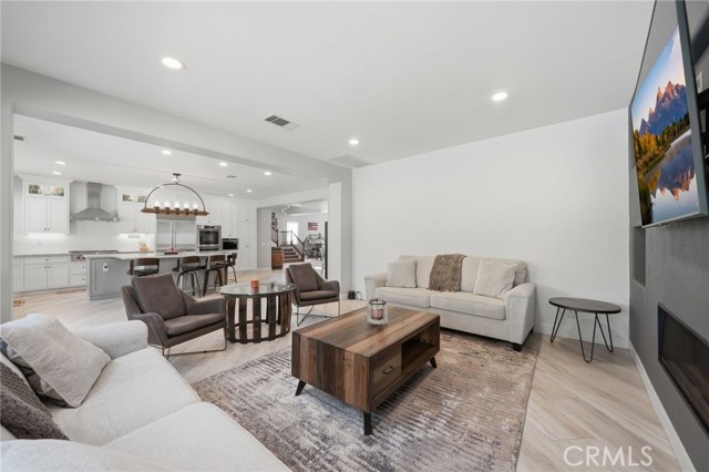 Detail Gallery Image 16 of 48 For 32783 Bijan Ct, Temecula,  CA 92592 - 5 Beds | 3/1 Baths