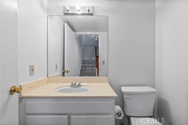 14287 Foothill Blvd, 31 photo 6