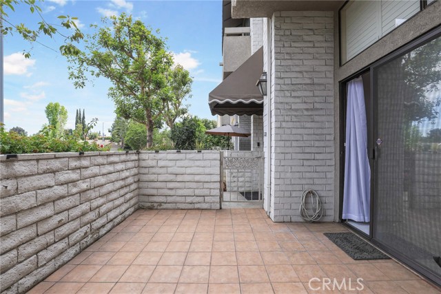 Detail Gallery Image 26 of 34 For 5305 White Oak Ave #F,  Encino,  CA 91316 - 2 Beds | 2/1 Baths