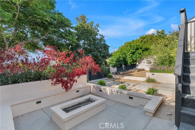 6129 W 83rd Place, Los Angeles CA: https://media.crmls.org/medias/c00286c0-df3c-4fd6-8b50-746fa84fcbcf.jpg