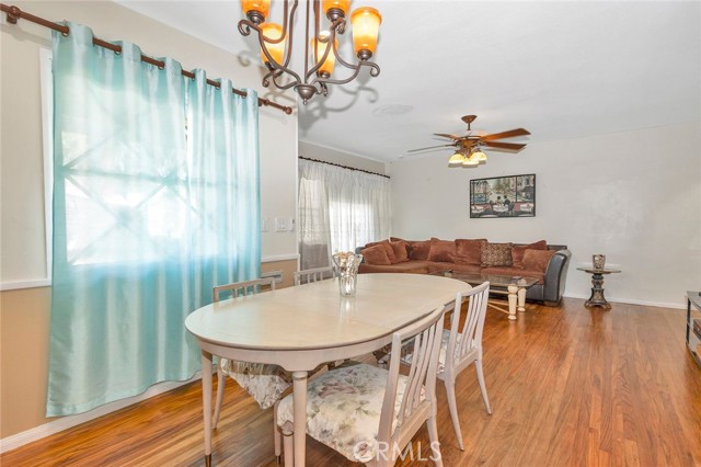 1371 S Bender Avenue, Glendora CA: https://media.crmls.org/medias/c0029ef0-cdee-4ab9-9832-9209c08137c0.jpg