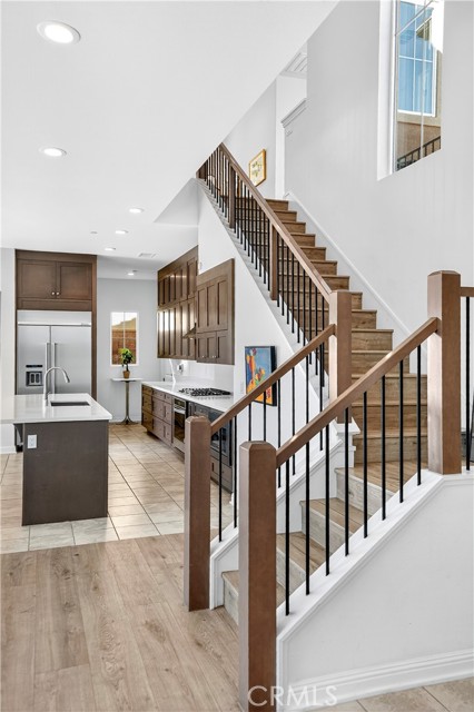 Detail Gallery Image 12 of 26 For 20851 W Acorn Circle, Porter Ranch,  CA 91326 - 4 Beds | 3 Baths