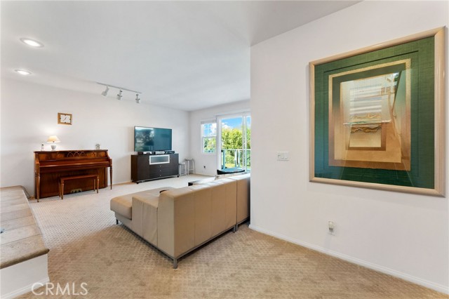 Detail Gallery Image 35 of 65 For 21 Centaurus, Irvine,  CA 92603 - 4 Beds | 3/1 Baths