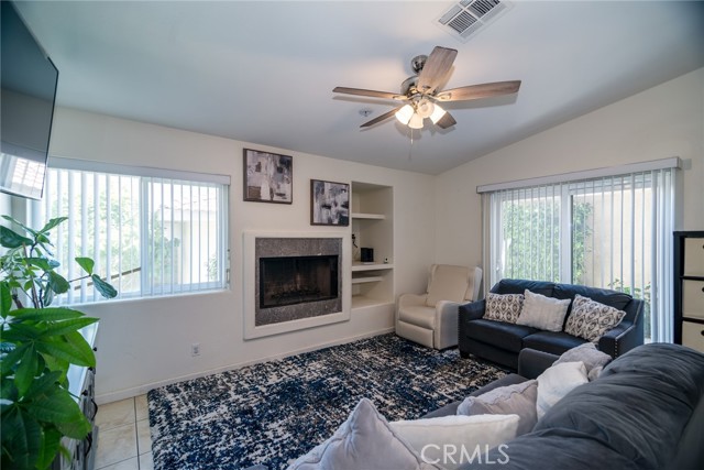 Detail Gallery Image 7 of 27 For 47395 Monroe St #230,  Indio,  CA 92201 - 2 Beds | 2 Baths