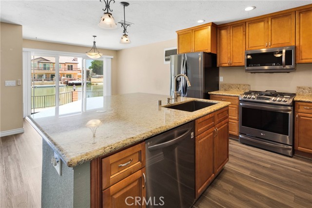 13435 Spring Valley, Victorville CA: https://media.crmls.org/medias/c003d966-fe61-4eb8-bb6e-001826d723e5.jpg
