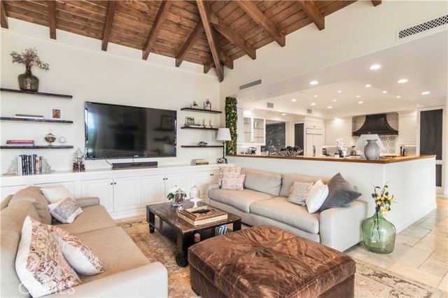 1620 Luse Tank Road, Topanga CA: https://media.crmls.org/medias/c004163c-1e92-483c-92da-4e5a37f6dee3.jpg