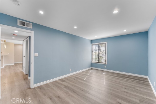 Detail Gallery Image 38 of 48 For 15511 Sherman Way #1,  Van Nuys,  CA 91406 - 2 Beds | 2 Baths