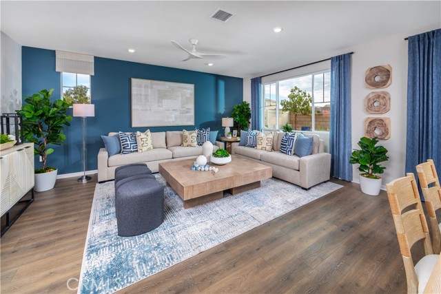 Detail Gallery Image 5 of 11 For 9559 Silverstein Dr, Riverside,  CA 92508 - 4 Beds | 3 Baths