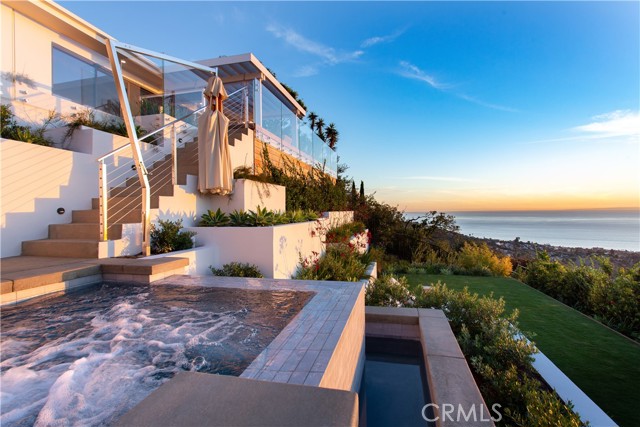 2975 Zell Dr, Laguna Beach, CA 92651