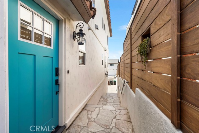 Detail Gallery Image 2 of 22 For 225 Avenida De La Grulla a,  San Clemente,  CA 92672 - 4 Beds | 3/1 Baths