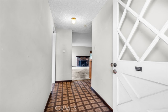 Detail Gallery Image 3 of 24 For 3723 Sandgate Dr, Torrance,  CA 90504 - 4 Beds | 2 Baths