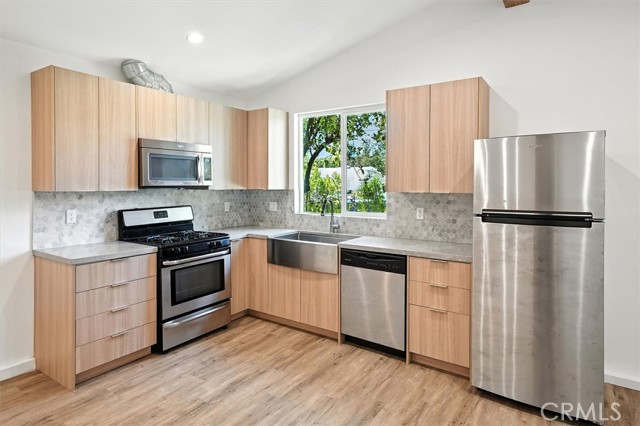 8846 Laramie Avenue, Winnetka CA: https://media.crmls.org/medias/c0056f1a-6fa9-4d00-9fd0-6e8f28eb87d0.jpg