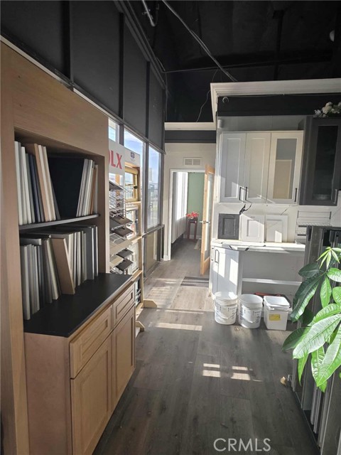 13962 Seaboard Circle, Garden Grove CA: https://media.crmls.org/medias/c00589c1-6fe1-45ef-a3c3-1090b9e2f1f4.jpg