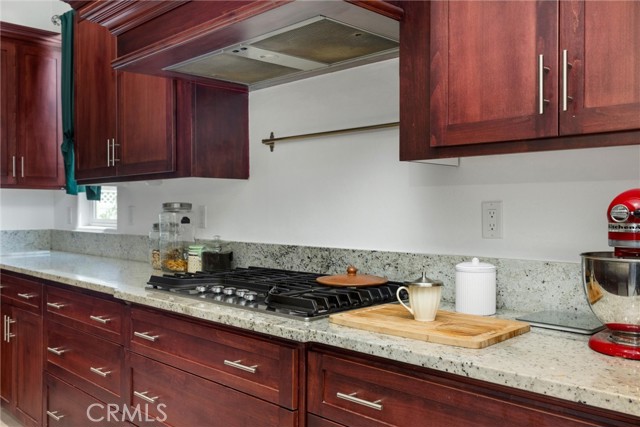 Detail Gallery Image 13 of 27 For 13611 Faringford Ln, Bakersfield,  CA 93311 - 4 Beds | 3 Baths