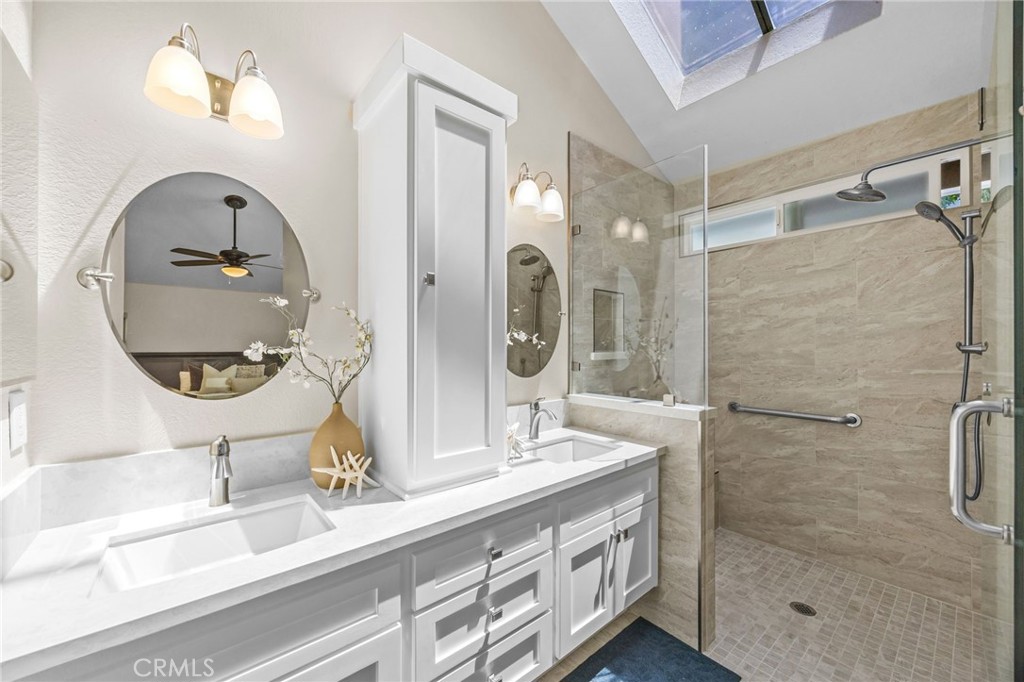 MLS #OC25161685 img 16