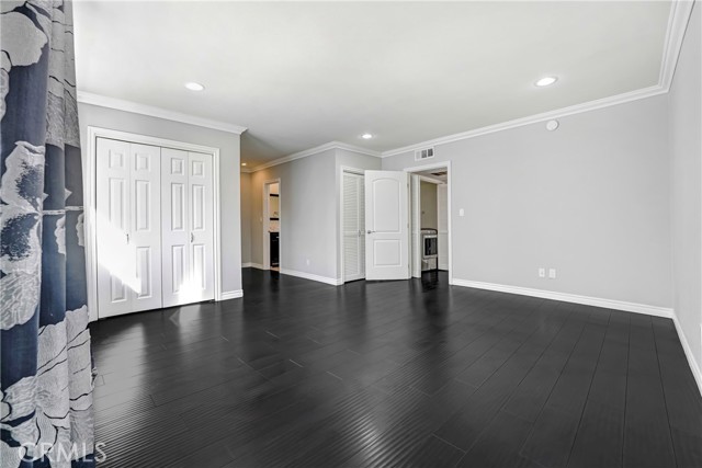 Detail Gallery Image 13 of 24 For 5243 Yarmouth #31,  Encino,  CA 91316 - 3 Beds | 2/1 Baths