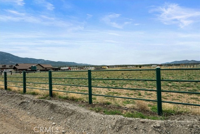 Detail Gallery Image 15 of 16 For 735 Cypress, Big Bear City,  CA 92314 - – Beds | – Baths