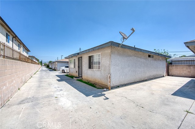 Image 18 of 27 For 4858 Live Oak St.