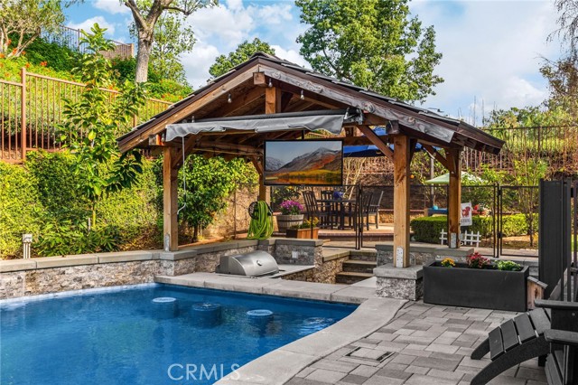 Detail Gallery Image 4 of 40 For 3680 Skylark, Brea,  CA 92823 - 3 Beds | 2/1 Baths