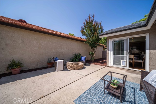 10 Windrow, Irvine CA: https://media.crmls.org/medias/c009ea19-29c7-478f-bf98-a360c941d31b.jpg