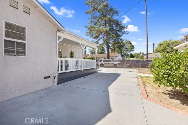 Detail Gallery Image 22 of 25 For 18641 Linnet St, Tarzana,  CA 91356 - 2 Beds | 2 Baths