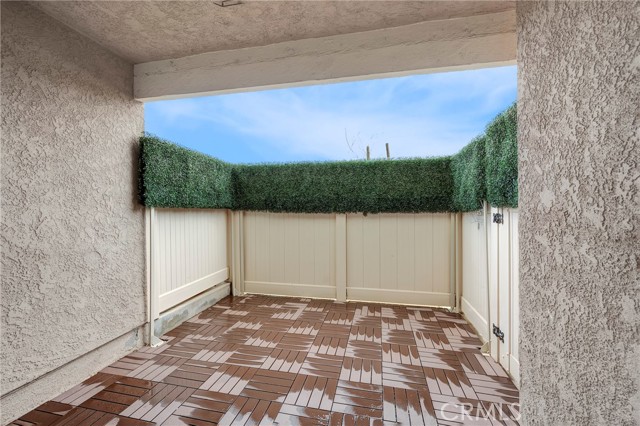 Detail Gallery Image 12 of 33 For 10159 De Soto Ave #202,  Chatsworth,  CA 91311 - 3 Beds | 2/1 Baths