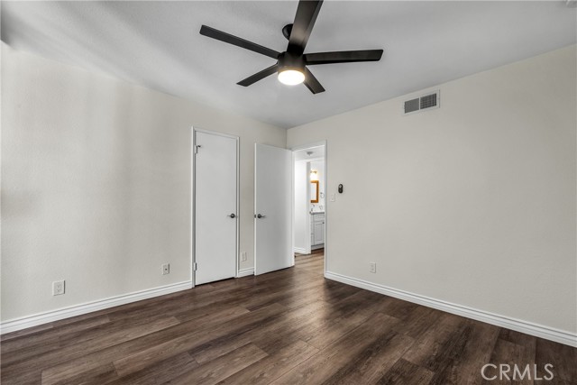 16866 Kingsbury photo 25