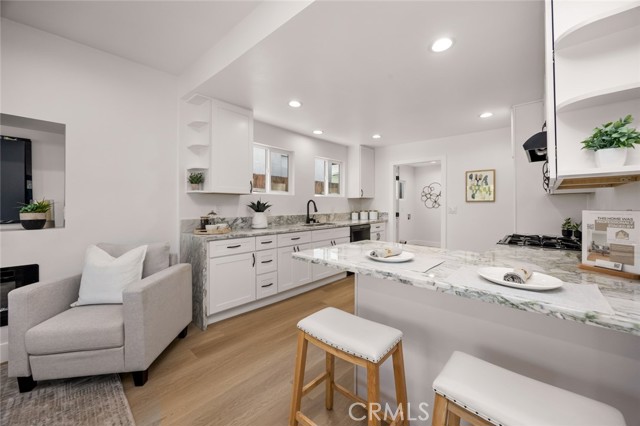 Front Image Thumbnail for CRPW25264158