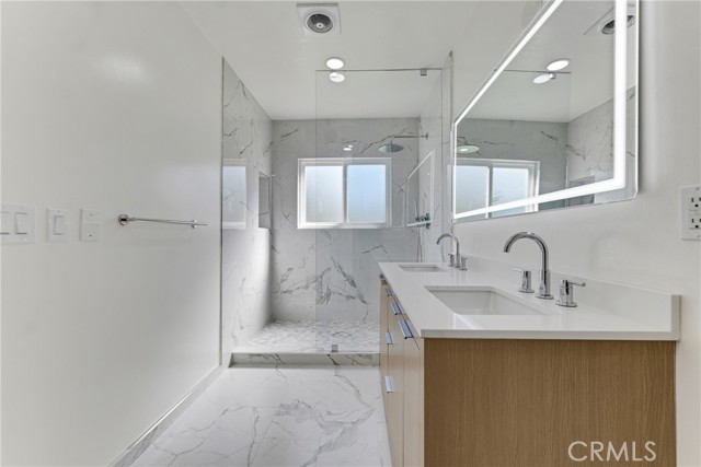 17706 Collins Street photo 18