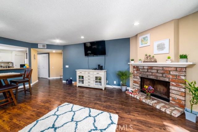 1690 Bridgeport #97, West Covina, CA 91791