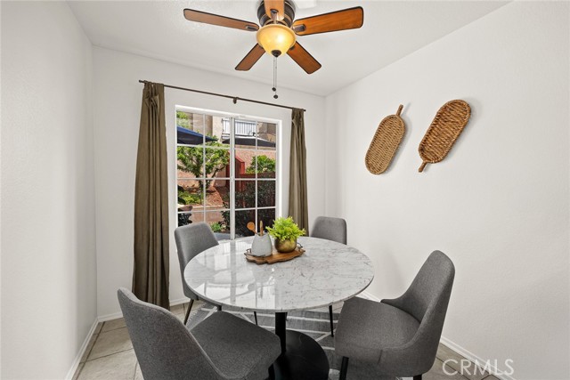 Detail Gallery Image 8 of 26 For 11273 Terra Vista Pkwy #B,  Rancho Cucamonga,  CA 91730 - 3 Beds | 3 Baths