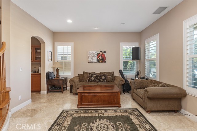 1547 Amberleaf, Costa Mesa CA: https://media.crmls.org/medias/c00c5683-fee8-4c30-89c9-9049d00b9712.jpg