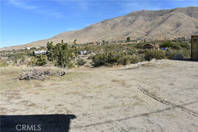 Detail Gallery Image 3 of 17 For 20511 Memory, Apple Valley,  CA 92308 - 3 Beds | 2 Baths