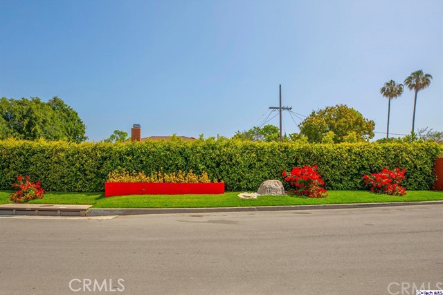 https://media.crmls.org/medias/c00cb2b7-4bed-45d3-86e5-3a62f959af9d.jpg?preset=X-Large