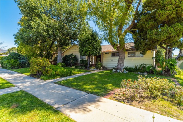 10844 Dempsey Avenue photo 2