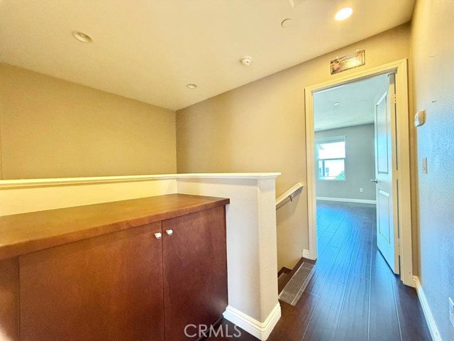 11821 E Solana Place, Cerritos CA: https://media.crmls.org/medias/c00d0046-0945-4aa7-bcc8-71c31b278f89.jpg