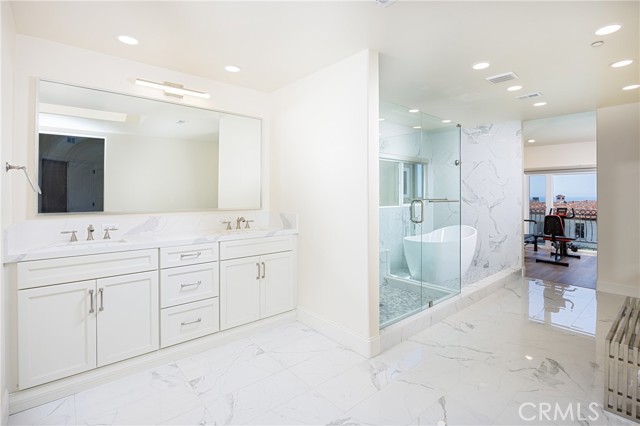 Detail Gallery Image 28 of 41 For 77 Ritz Cove Dr, Dana Point,  CA 92629 - 5 Beds | 5/1 Baths