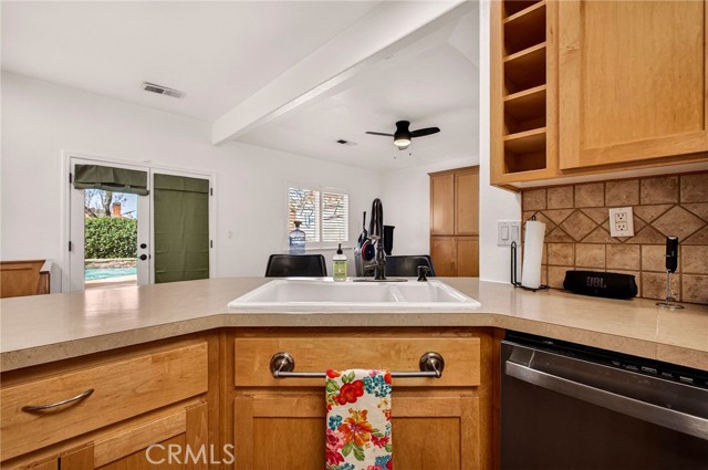 Detail Gallery Image 15 of 69 For 1035 W Walnut St, Willows,  CA 95988 - 4 Beds | 2 Baths