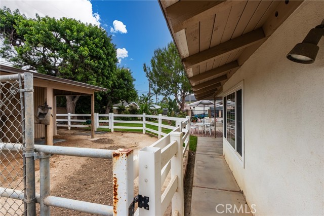 5802 Lakehaven Way, Yorba Linda CA: https://media.crmls.org/medias/c00d76c5-5581-4b52-b307-dad95e3a9068.jpg