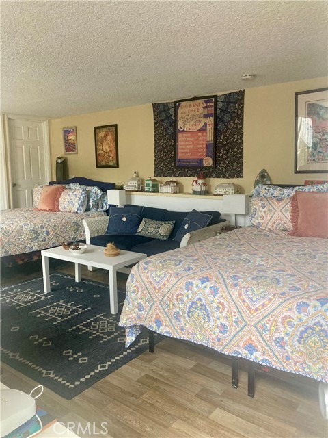 320 Metropole Avenue, Avalon CA: https://media.crmls.org/medias/c00d9d60-737d-450b-a995-1c82cb0efea3.jpg