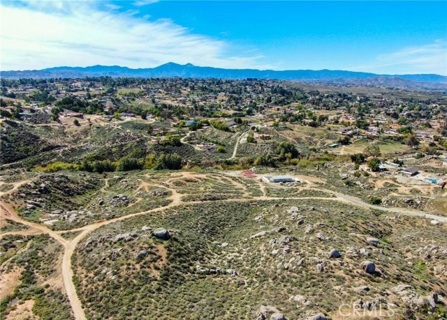 0 Horizon View Drive, Riverside CA: https://media.crmls.org/medias/c00daf6a-cd20-4dc6-8d5e-928eed056d9e.jpg