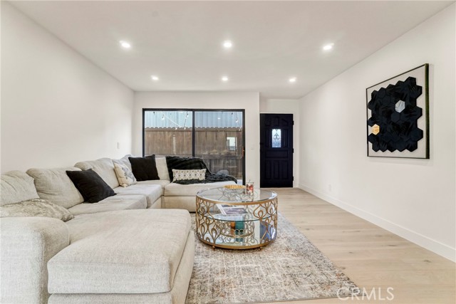 12938 Valleyheart Drive, Studio City CA: https://media.crmls.org/medias/c00dc8f9-a348-4ee1-b2cb-16c142f3657d.jpg