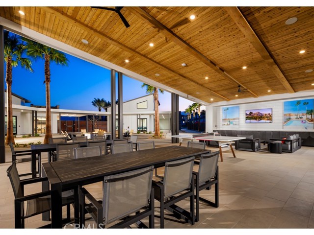 Detail Gallery Image 4 of 23 For 36357 Warren Dr, Palm Desert,  CA 92211 - 4 Beds | 3 Baths