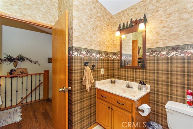 Detail Gallery Image 15 of 41 For 638 Buckingham Square, Lake Arrowhead,  CA 92352 - 3 Beds | 1/1 Baths